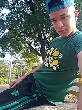 Snapshot of arevalo1124 chatting on September 2025 09:38:01 PM arevalo1124 online show from September 2025 09:38:01 PM