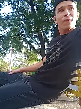 Snapshot of arevalo1124 chatting on September 2025 09:41:02 PM arevalo1124 online show from September 2025 09:41:02 PM