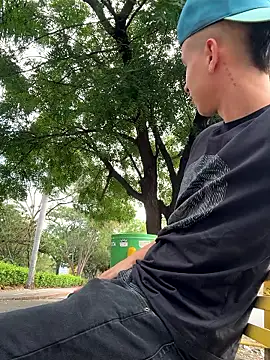 Snapshot of arevalo1124 chatting on October 2025 09:12:02 PM arevalo1124 online show from October 2025 09:12:02 PM