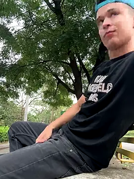 Snapshot of arevalo1124 chatting on October 2025 10:10:01 PM arevalo1124 online show from October 2025 10:10:01 PM