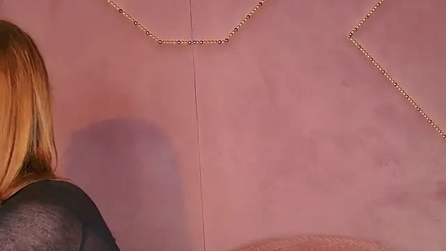 EvansLover online show from November 2025 08:57:01 PM