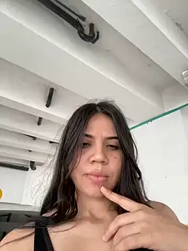 sammy liz online show from February 2025 09:58:02 PM