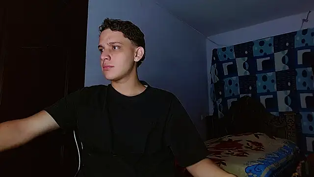 Snapshot of Thomas_May4rs chatting on November 2025 01:27:01 AM Thomas May4rs online show from November 2025 01:27:01 AM