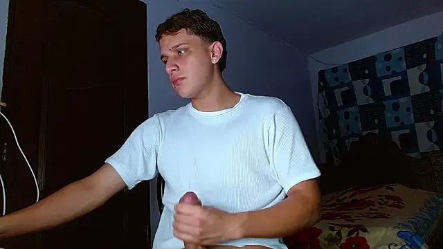 Snapshot of Thomas_May4rs chatting on November 2025 06:35:02 AM Thomas May4rs online show from November 2025 06:35:02 AM