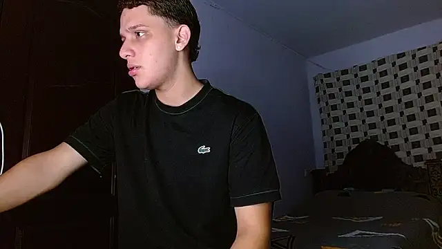 Snapshot of Thomas_May4rs chatting on November 2025 04:11:02 AM Thomas May4rs online show from November 2025 04:11:02 AM