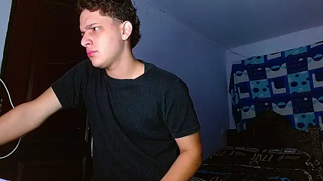 Snapshot of Thomas_May4rs chatting on November 2025 07:30:02 AM Thomas May4rs online show from November 2025 07:30:02 AM