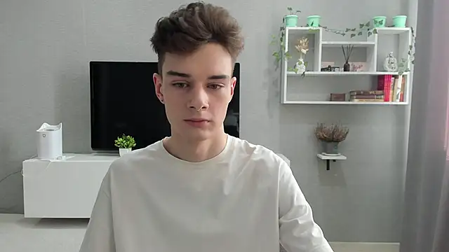 Snapshot of avegothy- chatting on February 2025 10:21:02 AM avegothy- online show from February 2025 10:21:02 AM