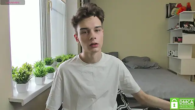 Snapshot of avegothy- chatting on March 2025 10:46:01 AM avegothy- online show from March 2025 10:46:01 AM