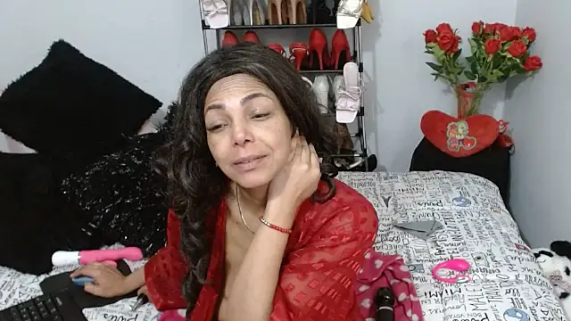 Lunasquirt1985 online show from February 2026 12:31:01 PM