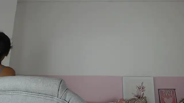Snapshot of brendathompson_ chatting on February 2025 12:48:01 PM brendathompson online show from February 2025 12:48:01 PM