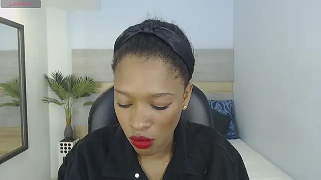 Snapshot of brendathompson_ chatting on October 2025 02:19:01 AM brendathompson online show from October 2025 02:19:01 AM