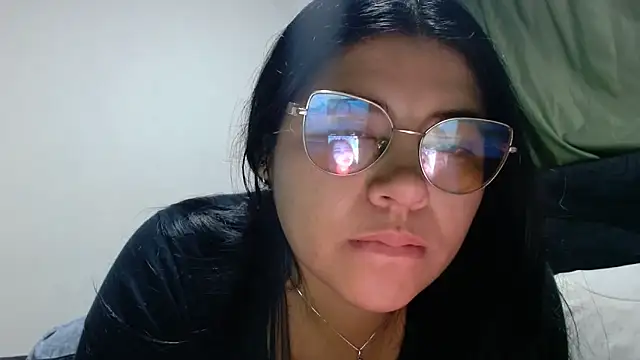 viccky vick online show from March 2026 12:10:01 AM