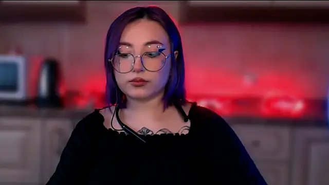 Snapshot of purplewitch chatting on February 2025 11:02:02 AM purplewitch online show from February 2025 11:02:02 AM