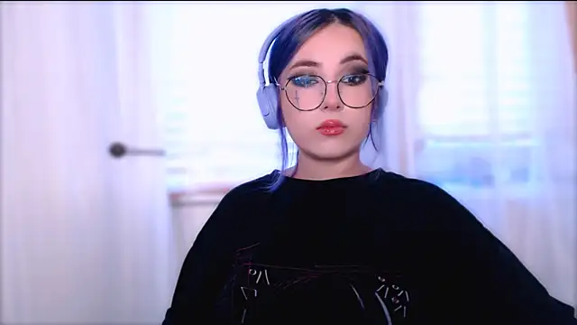 Snapshot of purplewitch chatting on October 2025 02:25:02 AM purplewitch online show from October 2025 02:25:02 AM