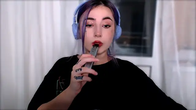 Snapshot of purplewitch chatting on November 2025 11:47:02 PM purplewitch online show from November 2025 11:47:02 PM