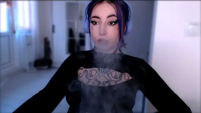 Snapshot of purplewitch chatting on November 2025 09:41:01 AM purplewitch online show from November 2025 09:41:01 AM