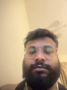 Snapshot of SoloChill chatting on April 2026 12:41:01 AM SoloChill online show from April 2026 12:41:01 AM