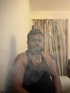 Snapshot of SoloChill chatting on April 2026 12:52:02 AM SoloChill online show from April 2026 12:52:02 AM