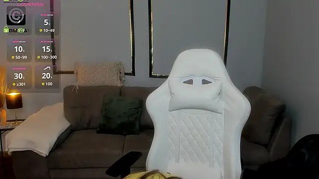 Anya-Ray online show from November 2025 01:22:01 PM