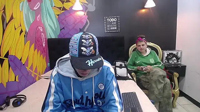 Snapshot of SimonAndJocelyn chatting on February 2025 07:52:02 PM SimonAndJocelyn online show from February 2025 07:52:02 PM