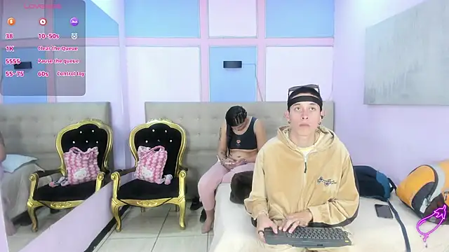 Snapshot of SimonAndJocelyn chatting on September 2025 02:49:02 PM SimonAndJocelyn online show from September 2025 02:49:02 PM