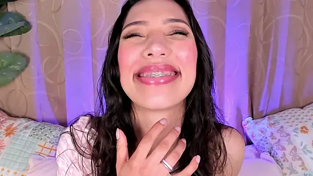 Miss veronicaa2 online show from June 2026 01:34:01 PM