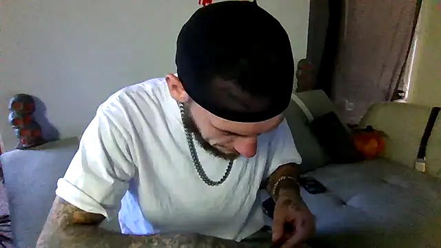 cruz815 online show from October 2025 07:31:02 PM