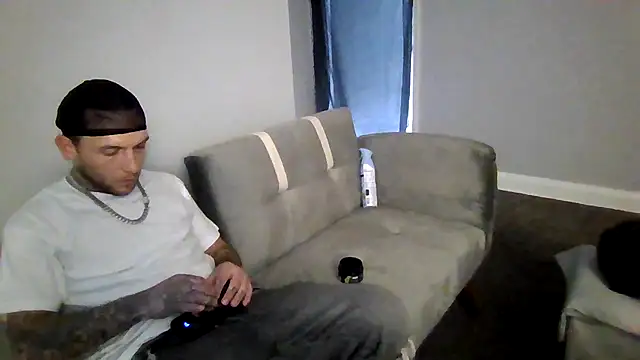 cruz815 online show from November 2025 07:05:02 PM