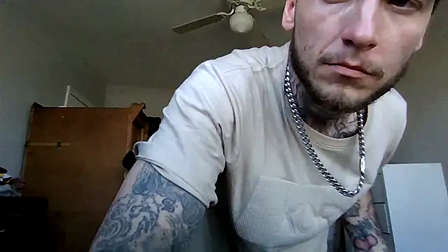 cruz815 online show from April 2026 08:50:01 PM