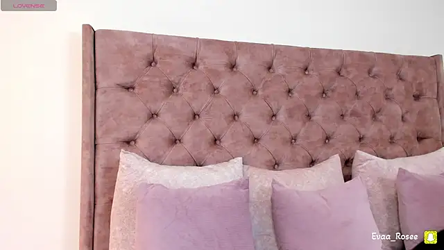 eva roseee online show from November 2025 09:15:01 PM