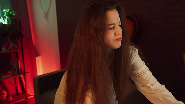 Snapshot of MilaStoyne chatting on March 2025 06:05:01 AM MilaStoyne online show from March 2025 06:05:01 AM