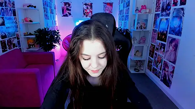 Snapshot of MilaStoyne chatting on March 2025 08:53:01 AM MilaStoyne online show from March 2025 08:53:01 AM