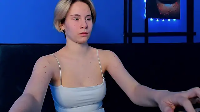 Snapshot of BettyCarter07 chatting on February 2025 09:21:02 AM BettyCarter07 online show from February 2025 09:21:02 AM