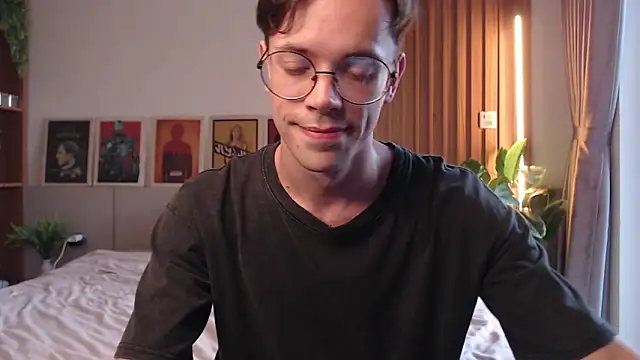 William Henry  online show from March 2026 09:28:01 AM