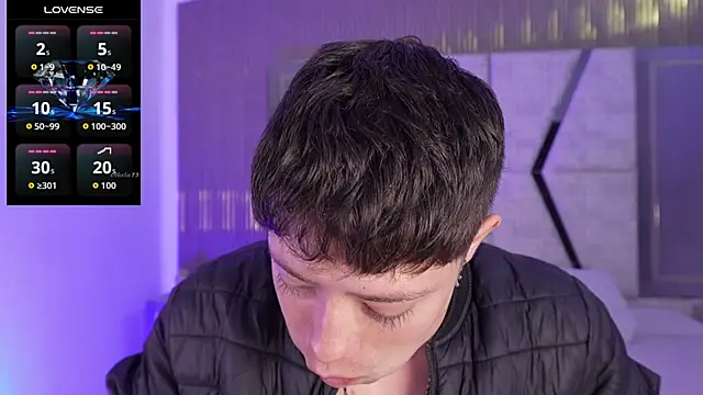 marcuscollins1  online show from November 2025 02:09:01 PM