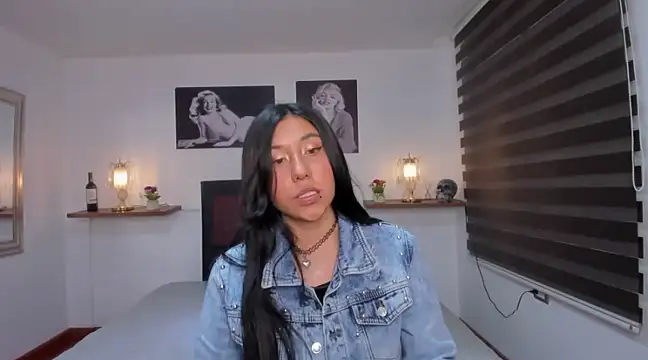 Nohemi louse online show from January 2025 08:22:02 PM