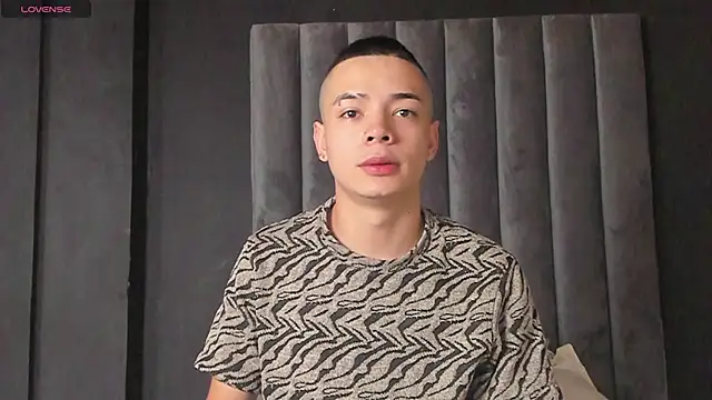 Snapshot of Adam_Thomass_1 chatting on February 2025 12:52:02 PM Adam Thomass 1 online show from February 2025 12:52:02 PM