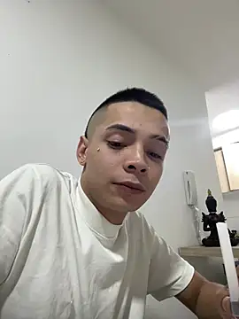 Snapshot of Adam_Thomass_1 chatting on March 2025 02:37:01 AM Adam Thomass 1 online show from March 2025 02:37:01 AM