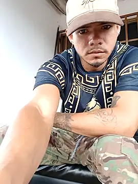 Niick01  online show from September 2025 07:41:02 PM