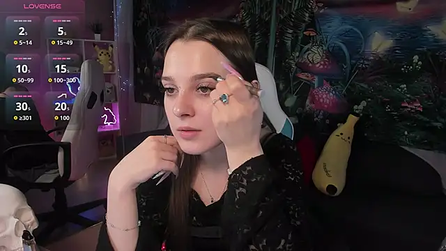 kaisajenner online show from October 2025 07:18:01 PM