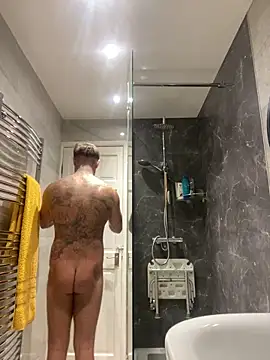 Snapshot of Jamesdeanmcqueen chatting on January 2025 10:41:01 PM Jamesdeanmcqueen online show from January 2025 10:41:01 PM