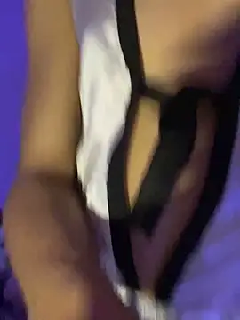 allicemackenzie online show from November 2025 03:32:02 AM