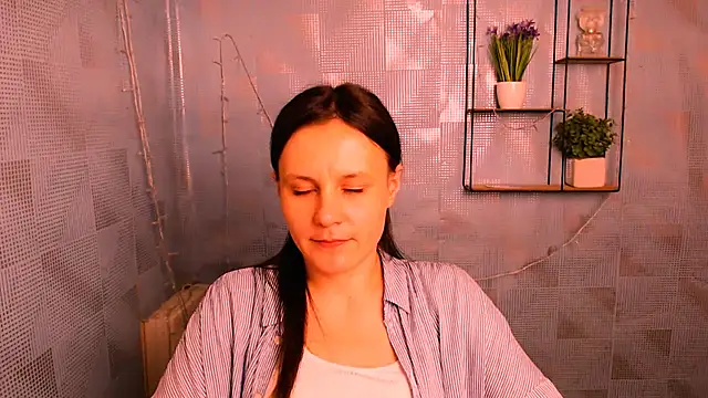 Snapshot of ValeriaHeart_ chatting on February 2025 12:44:01 PM ValeriaHeart online show from February 2025 12:44:01 PM