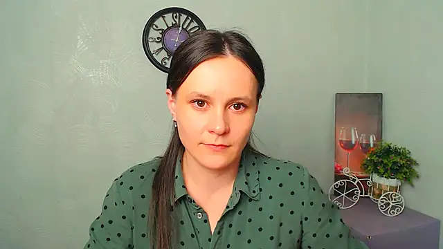 Snapshot of ValeriaHeart_ chatting on February 2025 12:57:02 PM ValeriaHeart online show from February 2025 12:57:02 PM