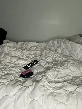 Snapshot of Liyah_19 chatting on February 2026 10:06:02 PM Liyah 19 online show from February 2026 10:06:02 PM