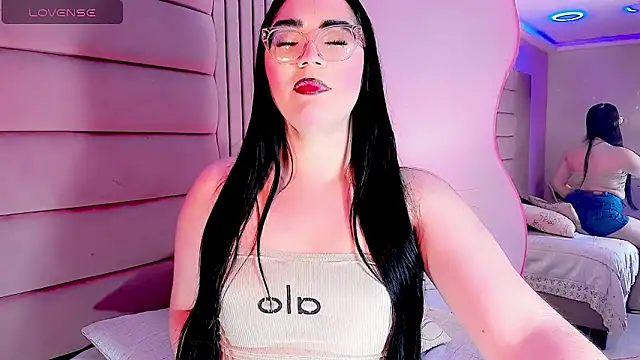 Dalis Hills online show from April 2026 04:57:01 AM