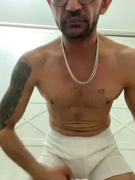 Snapshot of Fatihsinan chatting on February 2026 10:00:01 PM Fatihsinan online show from February 2026 10:00:01 PM