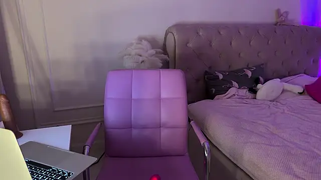 Snapshot of Kisskeyy chatting on February 2025 01:14:02 AM Kisskeyy online show from February 2025 01:14:02 AM