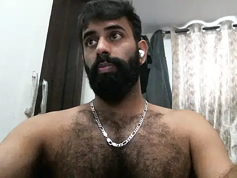 Snapshot of indianhairybull chatting on January 2026 04:39:01 AM indianhairybull online show from January 2026 04:39:01 AM