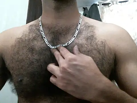 Snapshot of indianhairybull chatting on February 2026 04:24:01 AM indianhairybull online show from February 2026 04:24:01 AM